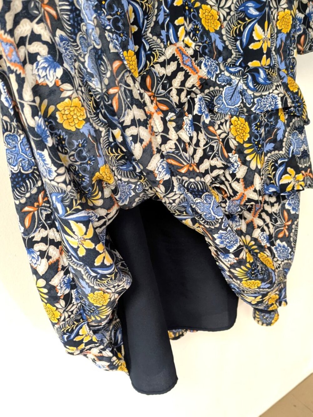 LOFT Floral Ruffle Dress (LP) - Picture 5 of 7